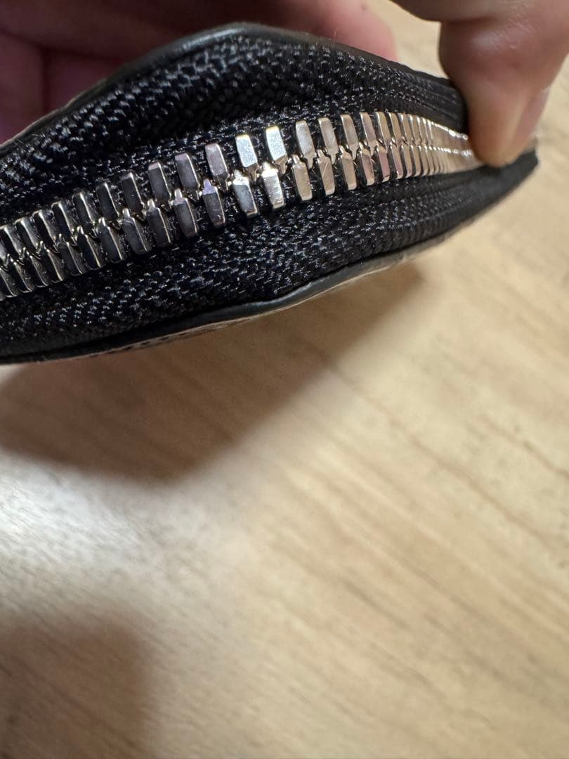 ITTI イッチ　クロコダイル　財布　ブラック　スマートミッドウォレット　美品