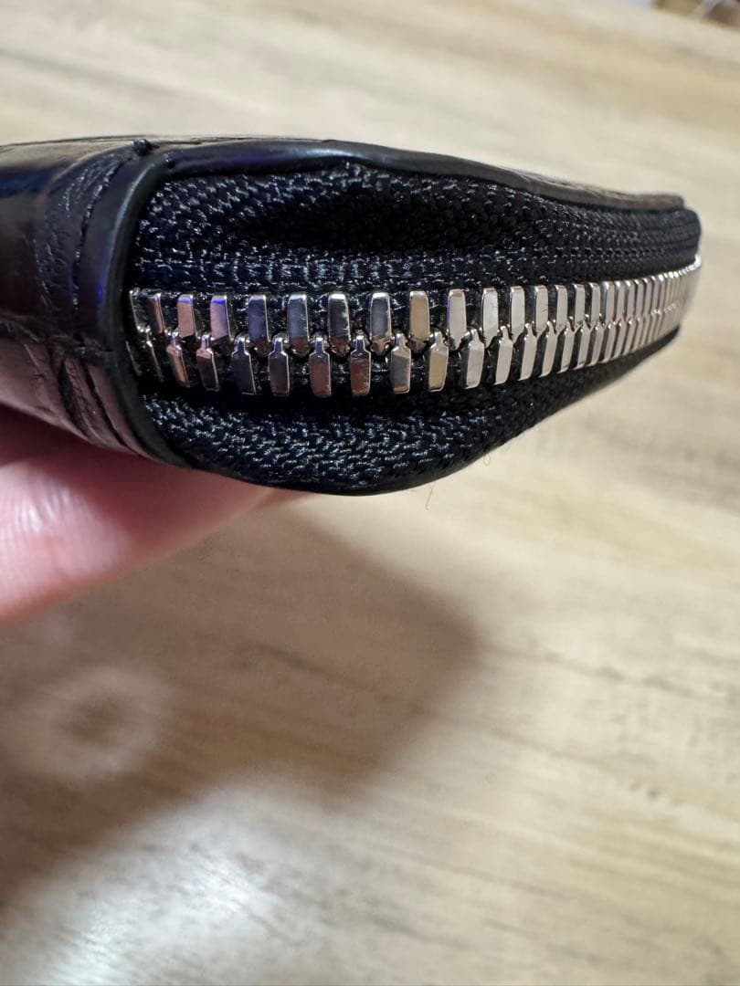 ITTI イッチ　クロコダイル　財布　ブラック　スマートミッドウォレット　美品