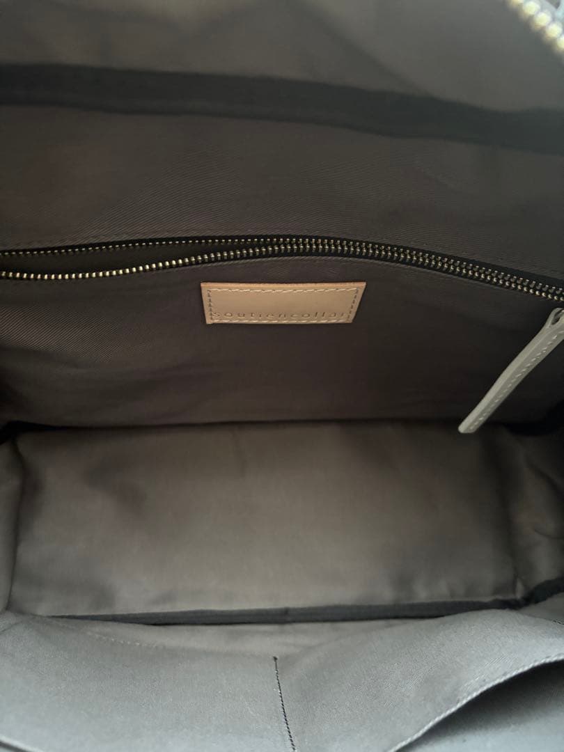 マドリガル　おかかえバッグ　ブラックレザーショルダーバッグ