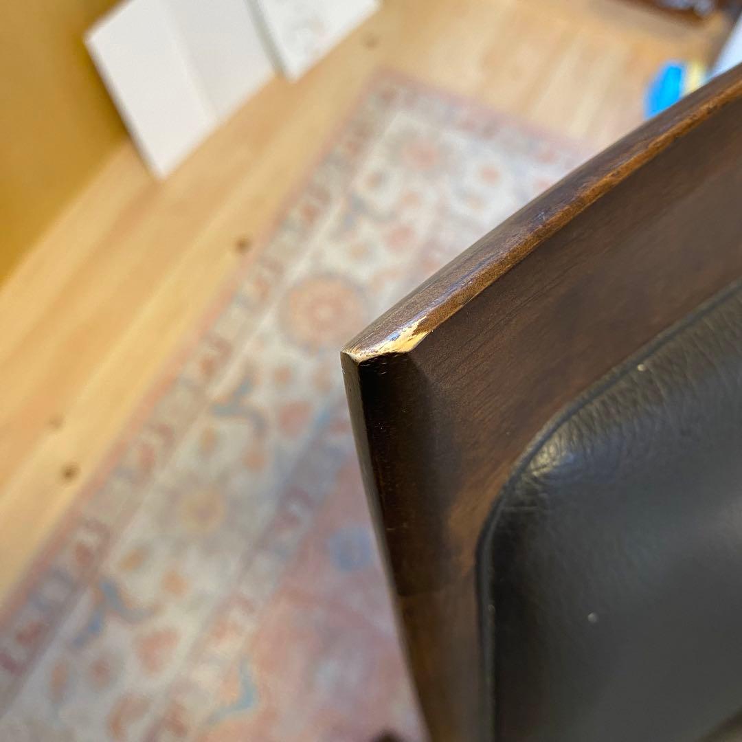 カリモク　direttore 肘付きダイニングチェア