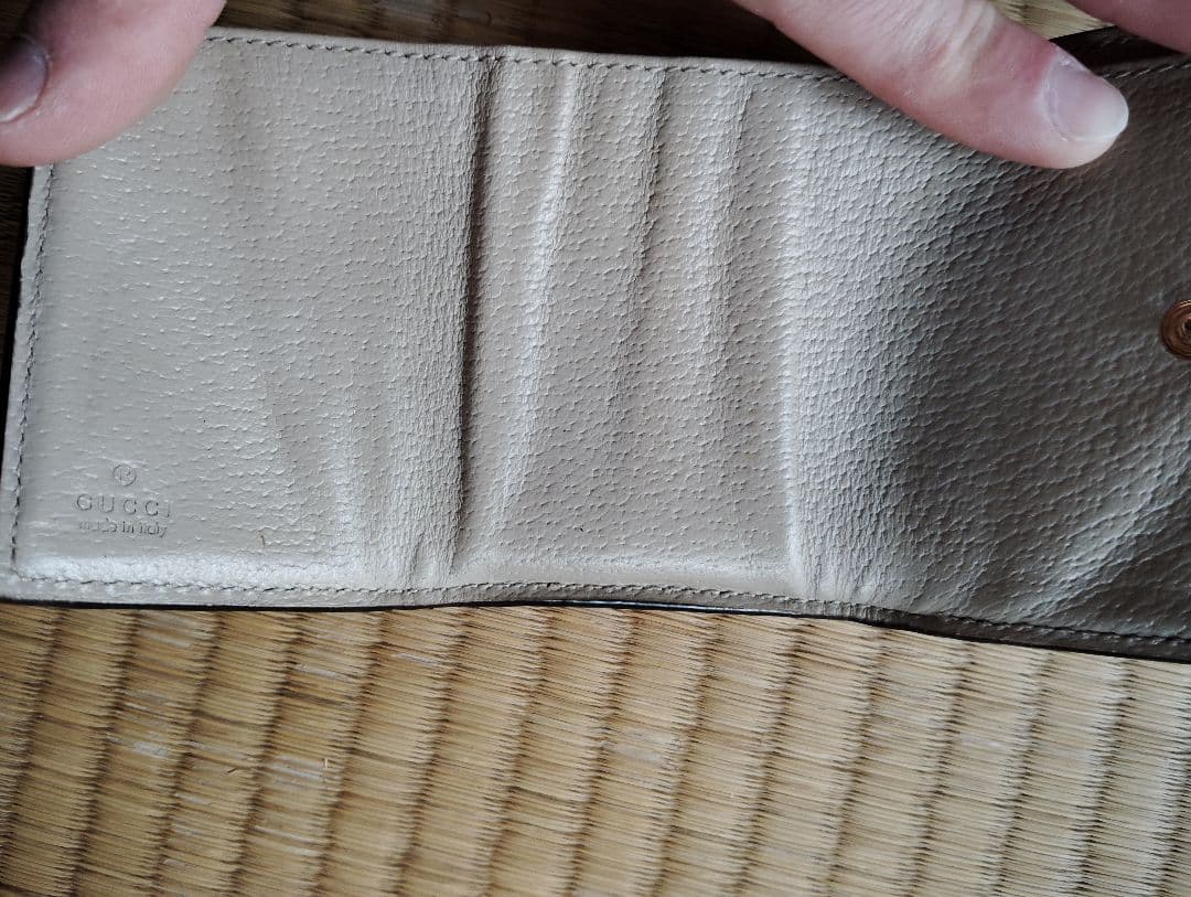 Gucci　マーモント 二つ折り財布 ベージュ/グリーン/レッド