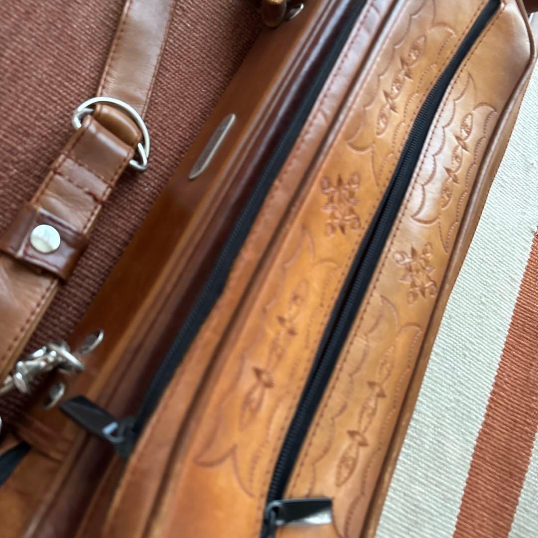 \"INSTROKE''cuecase バタフライ型 中古