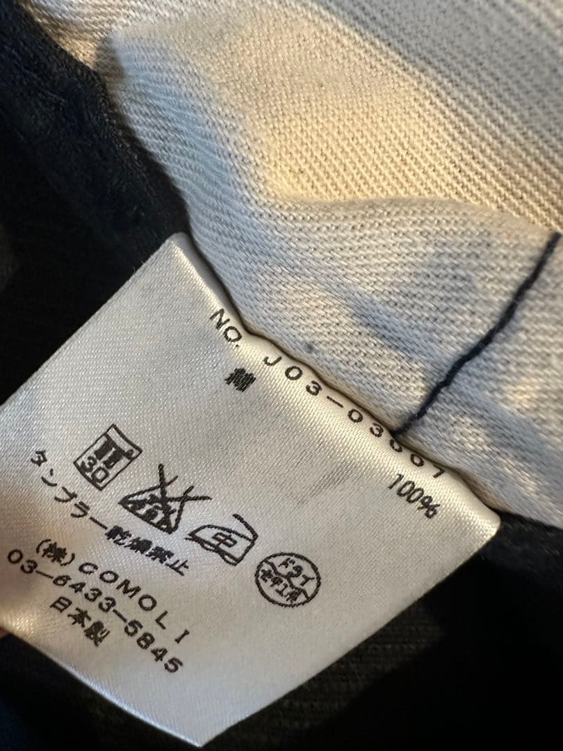 COMOLIコモリ　コーデュロイストレートパンツ