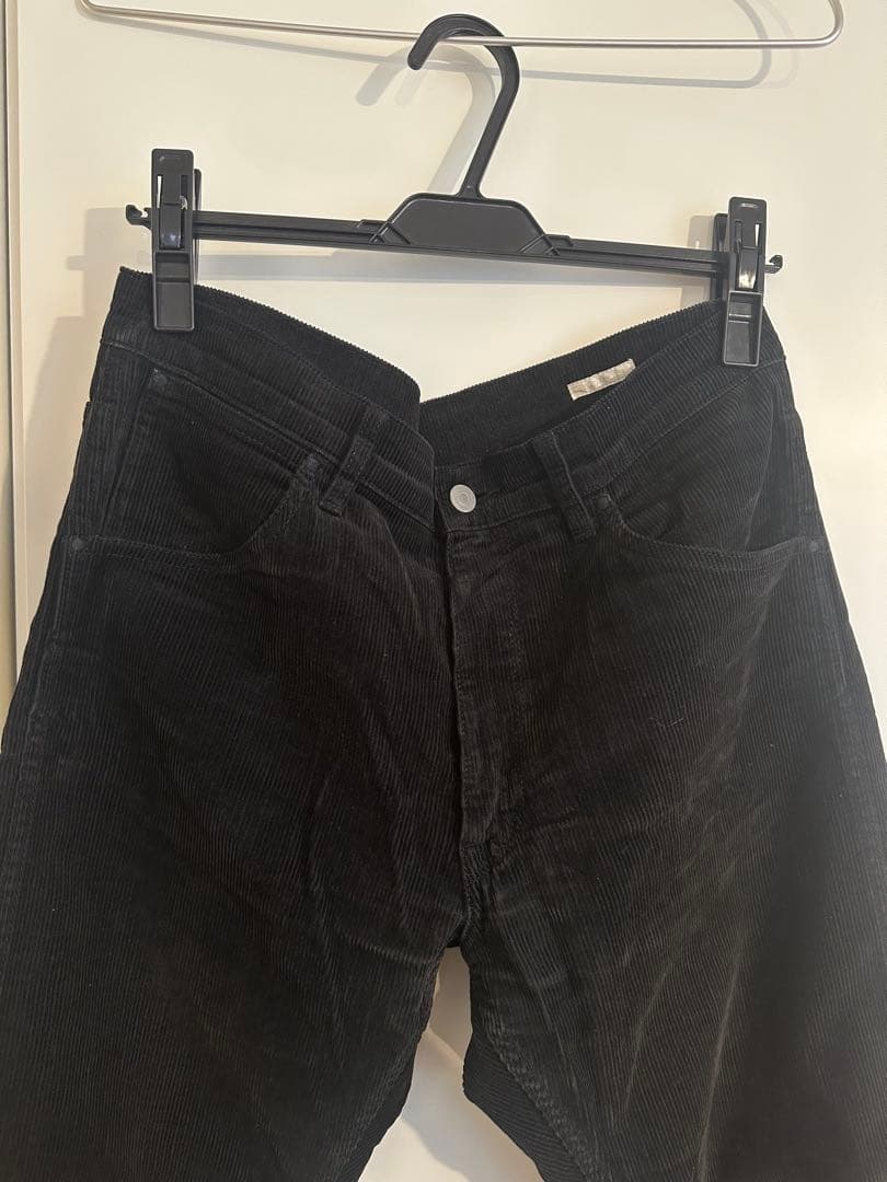 COMOLIコモリ　コーデュロイストレートパンツ