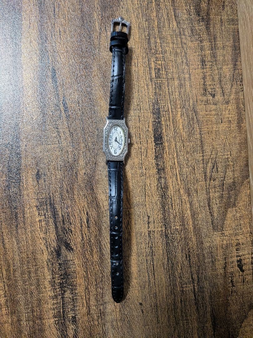 アガット クォーツ腕時計 オーバル型