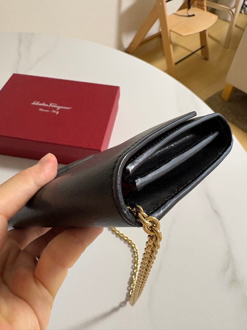 Salvatore Ferragamo フェラガモ チェーンウォレット バッグ