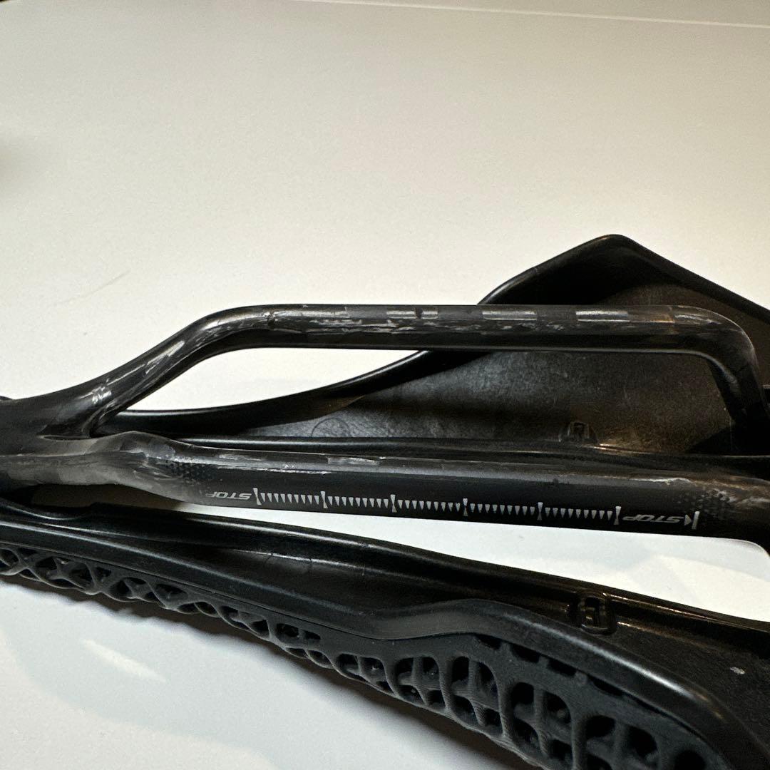 セライタリア　SLR BOOST 3D S3 (130ミリ) カーボンサドル