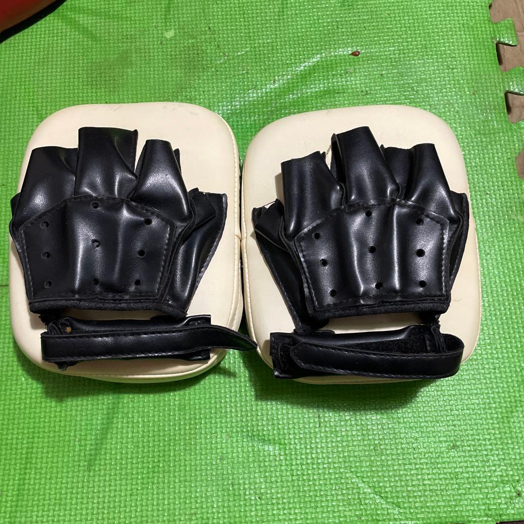 最終価格　トップキング本革キックミット、イサミパンチングミット