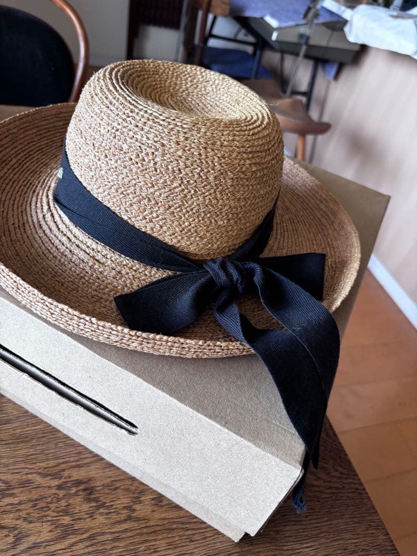 Helen Kaminski 麦わら帽子 ベージュ ブラックリボン