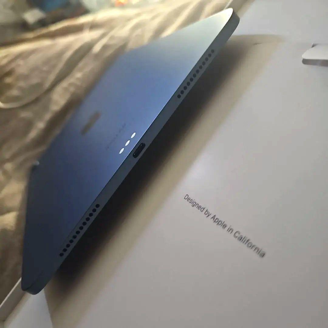 【美品】iPadAir第5世代　M1 Wi-Fiモデル