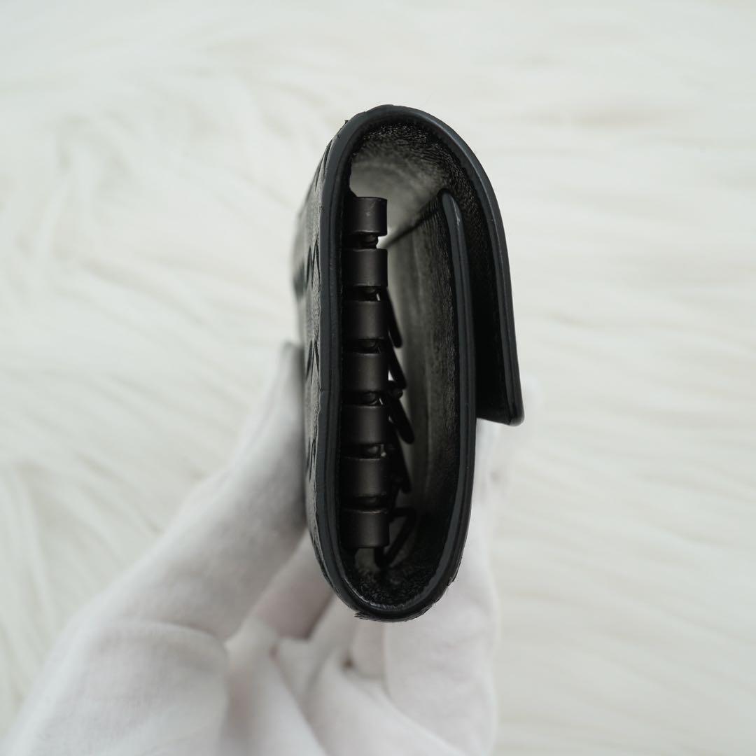 極美品　箱付き　BOTTEGA VENETA イントレチャート キーケース　黒