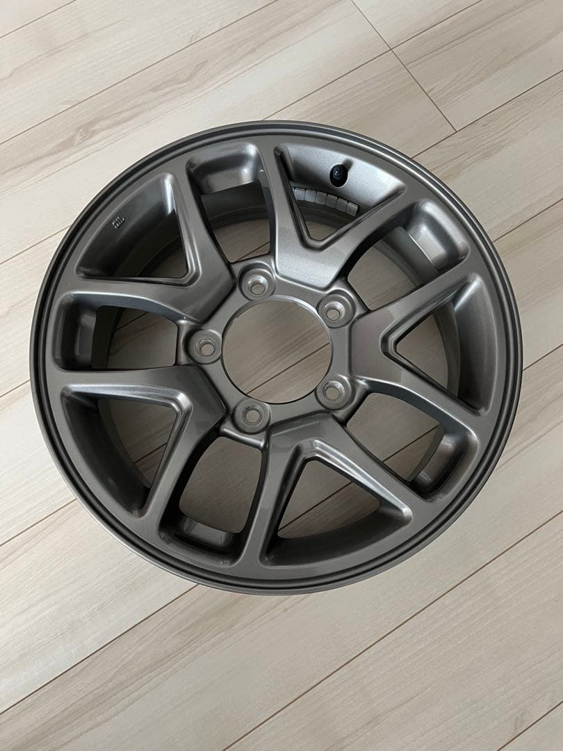 ジムニーJB64純正ホイール