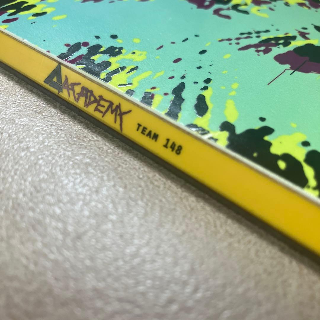 ACADEMY TEAM 148 × BURTON CARTEL M