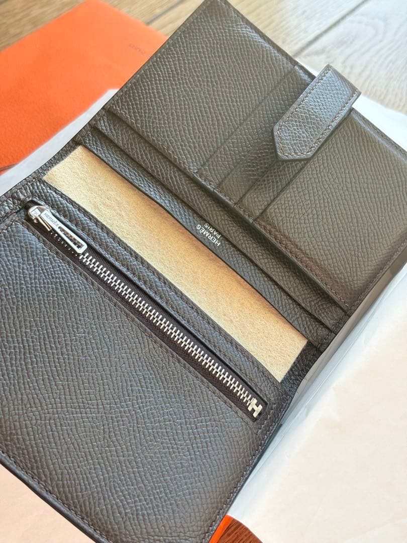 【2026新品仕上げ】エルメスベアンコンパクトヴォーエプソン刻印Z (2021)