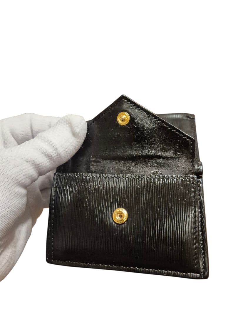 ＰＲＡＤＡ　プラダ　サフィアーノ　三つ折り財布 x