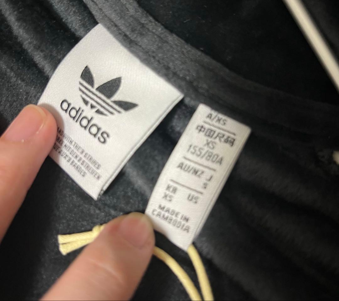 adidas W ADIBREAK VELOUR ジャケット ブラック　Ｓ