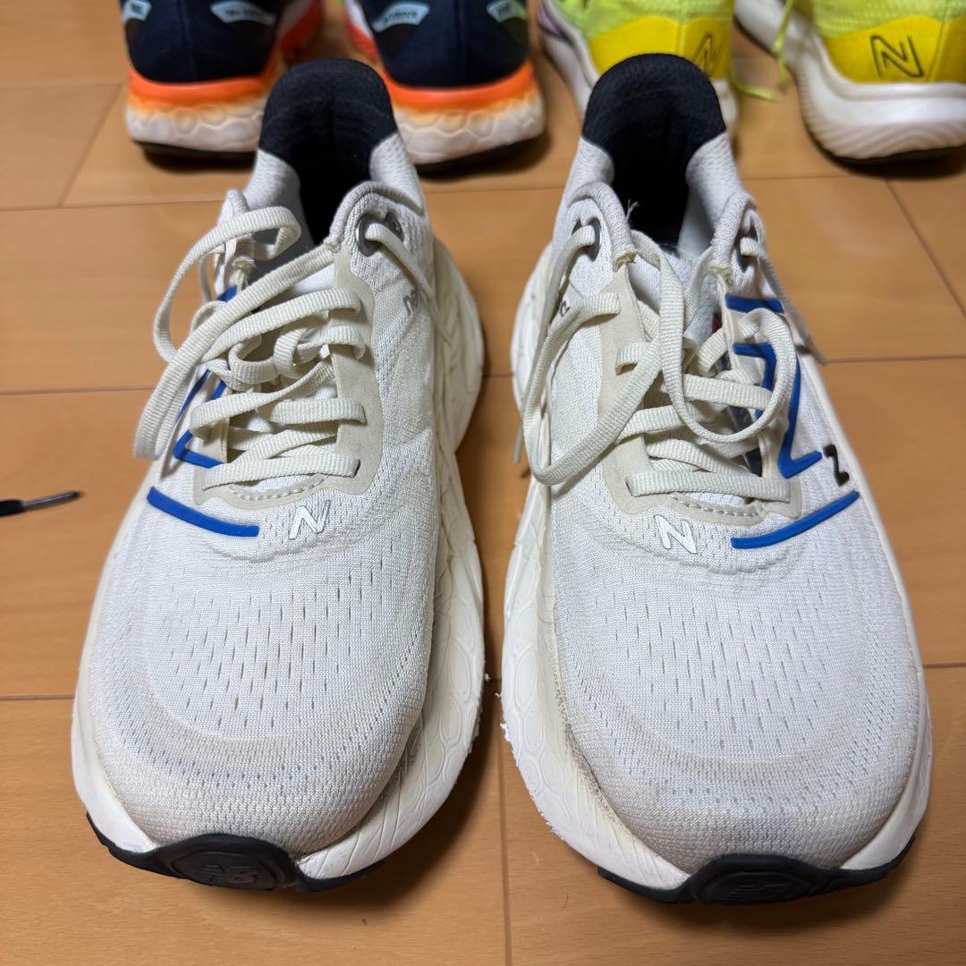 ニューバランス ランニングシューズ 4点セット 27cmの方オススメ