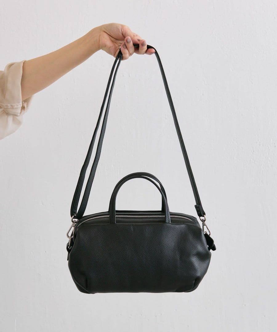 新品 イアパピヨネ ショルダー付きハニカムボストンバッグ《2way/本革》 黒