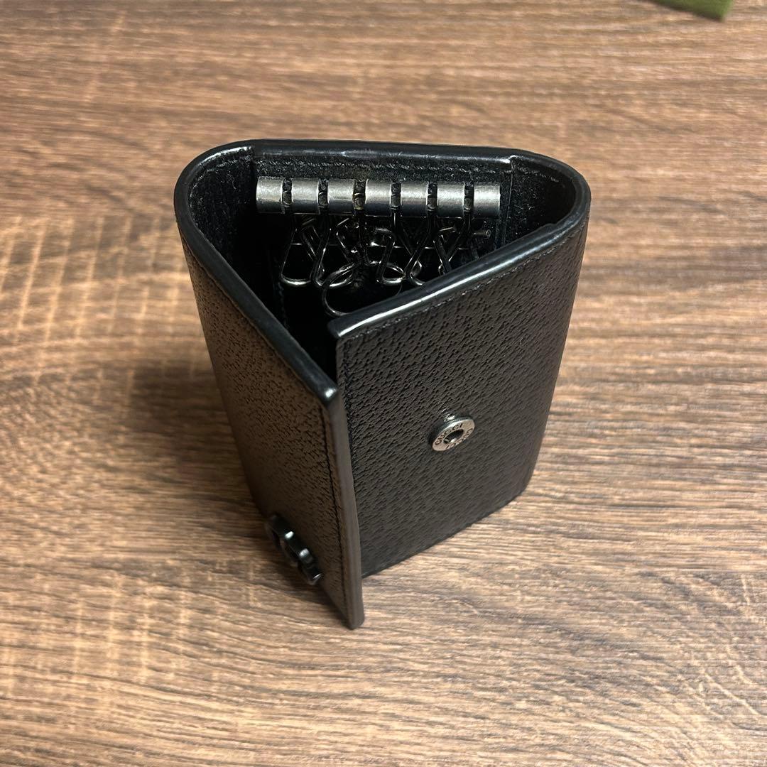 【なな】GUCCI 黒レザーキーケース