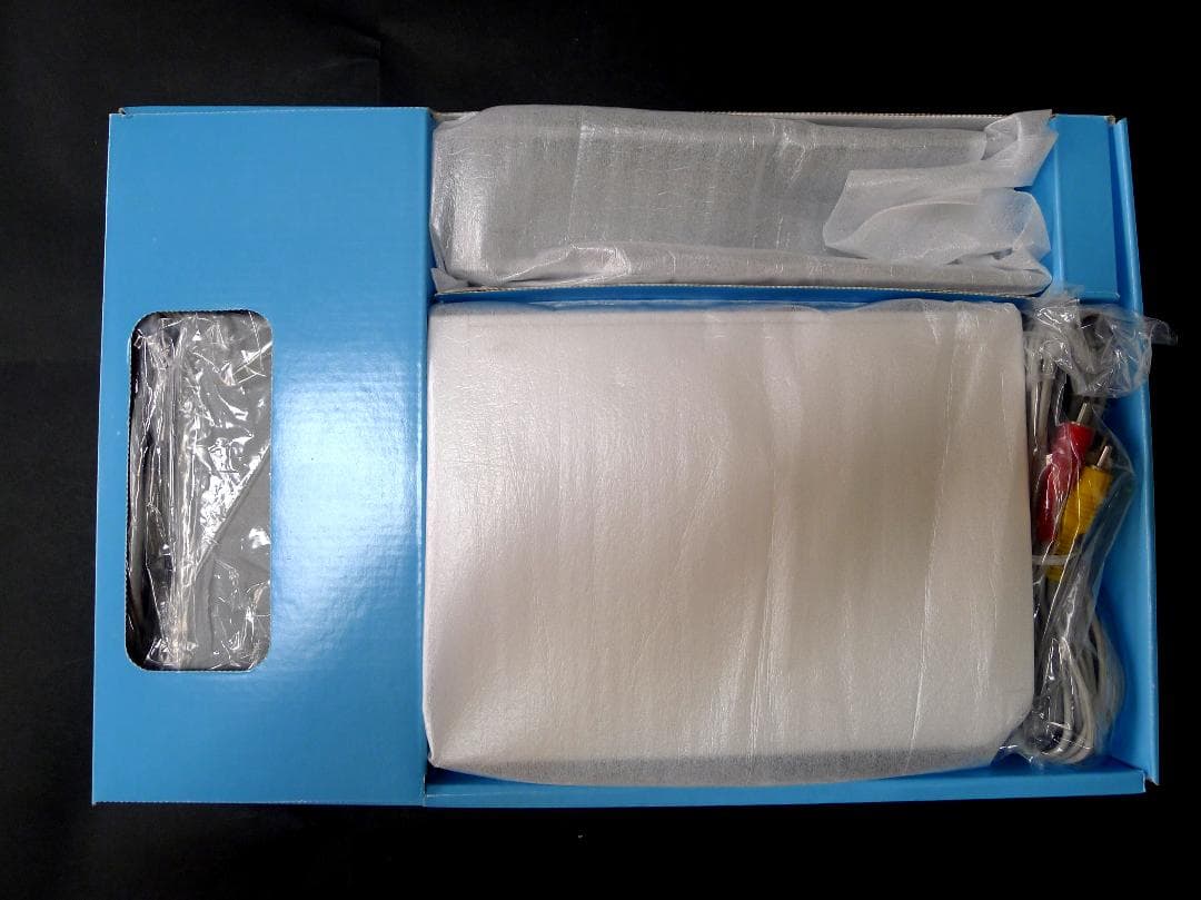 任天堂 Wii 本体とソフト８本と別売り付属品、限定品付き