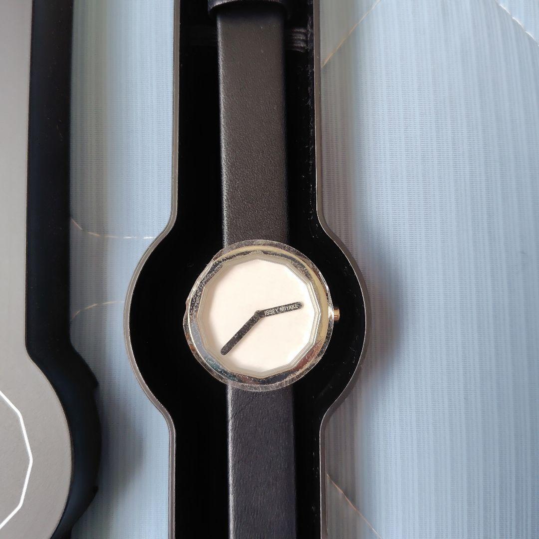 イッセイミヤケ　深澤直人デザイン　腕時計　説明書、付属品等あり