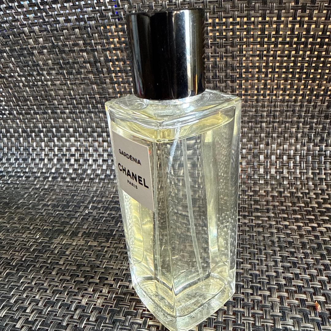 CHANEL GARDENIA 香水プルちゃん
