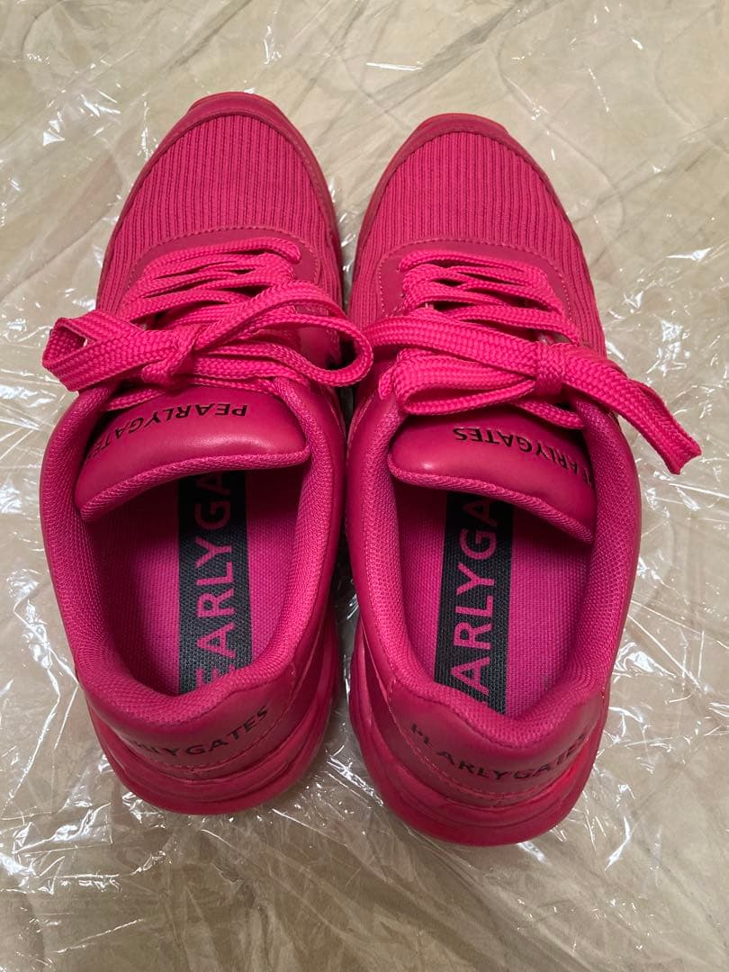 美品　パーリーゲイツ　ゴルフシューズ　レディース23センチ　スパイクレス　ピンク