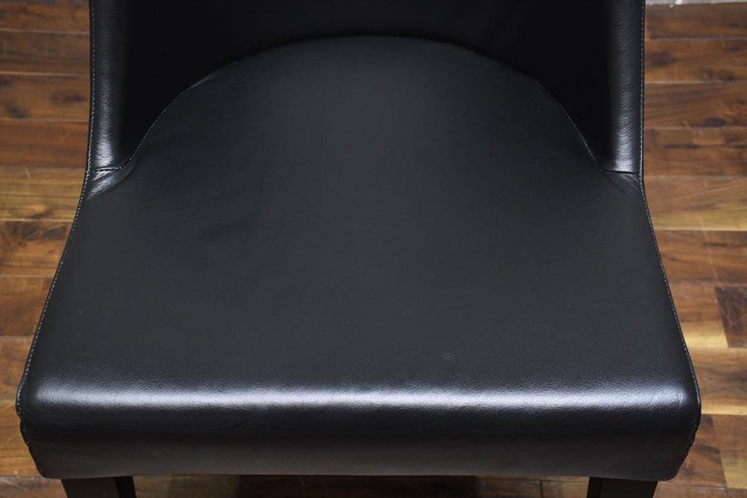 DLC52 IDC大塚家具 エルバイタリア アルテ ダイニングチェア 総本革張り