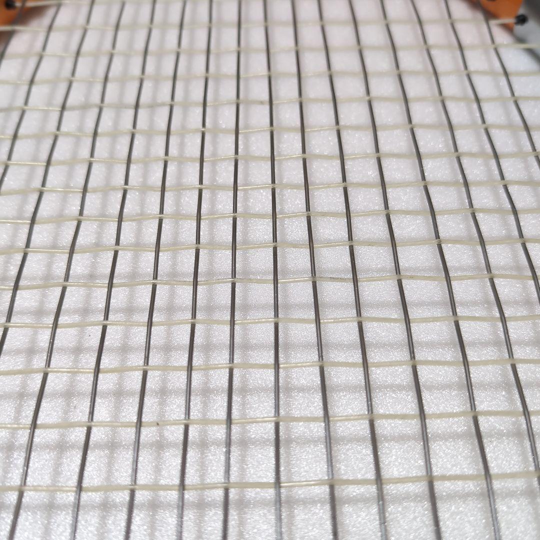 美品BORIS BECKERテニスラケット ハイブリッドストリング仕様　ケース付