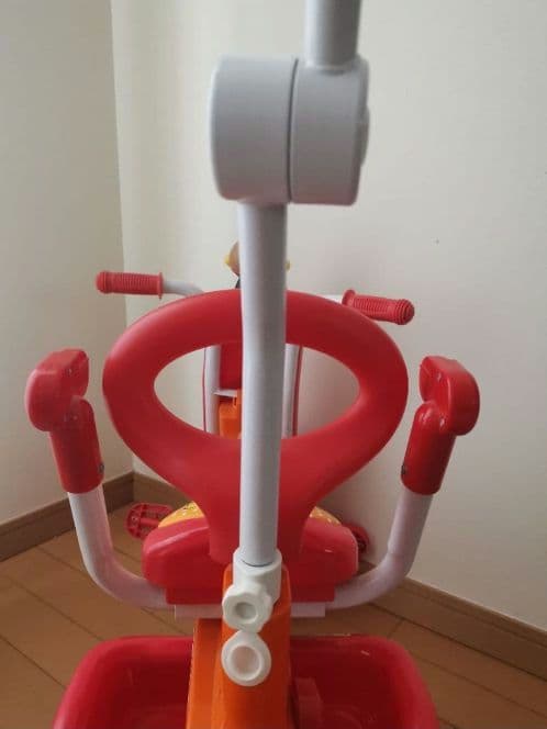 室内保管品☆それいけ!アンパンマン 折りたたみ三輪車 オールインワン