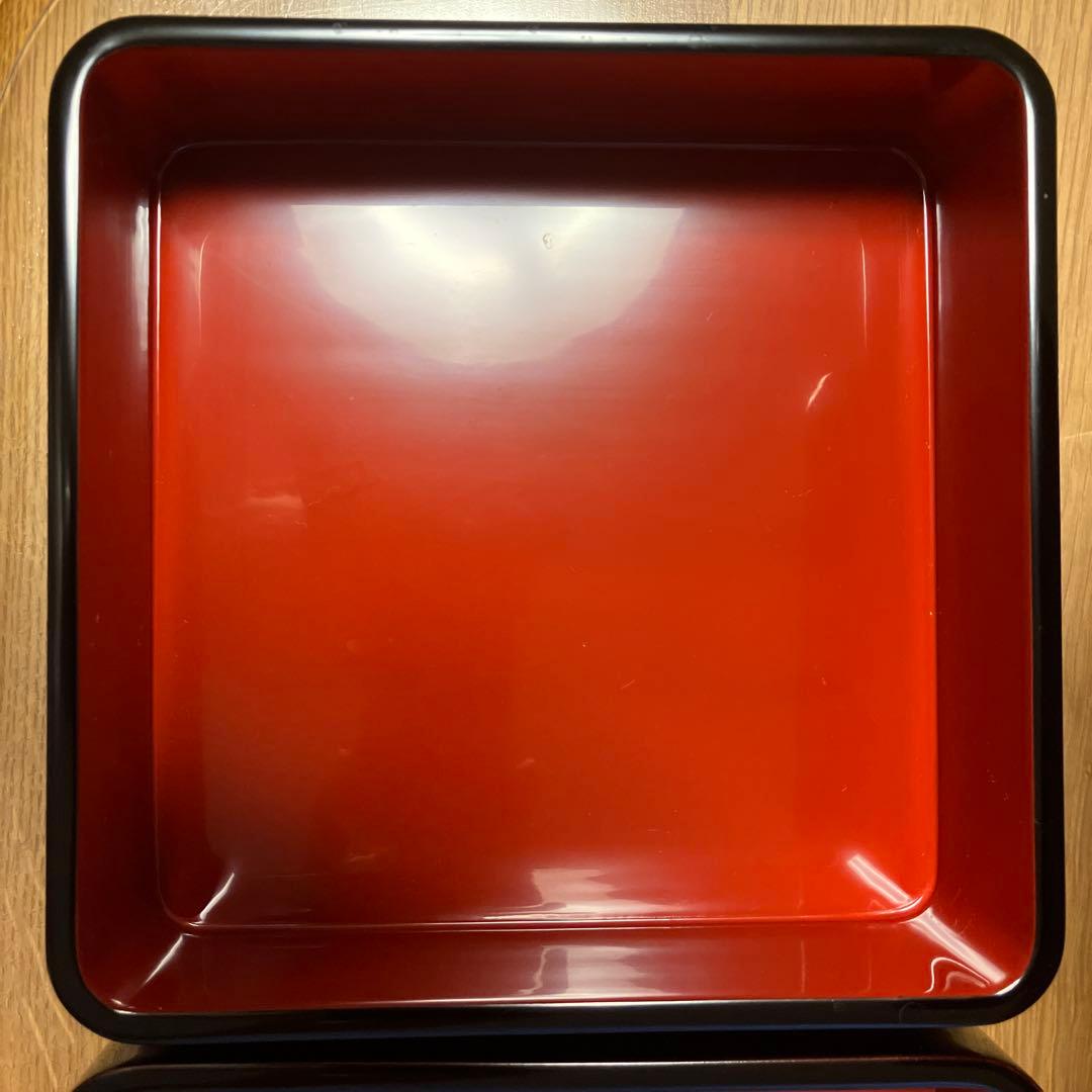 宮*子様 【ほぼ新品】輪島塗 漆器 重箱 二段 黒 金色蝶模様