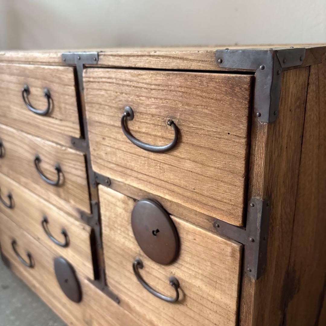 古いちょっと大きめの小引き出し　小箪笥　桐箪笥　和家具　当時物