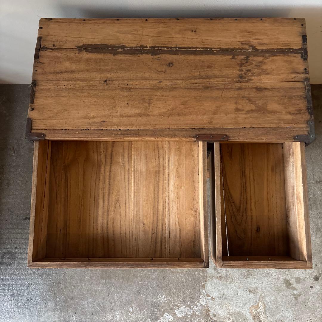 古いちょっと大きめの小引き出し　小箪笥　桐箪笥　和家具　当時物