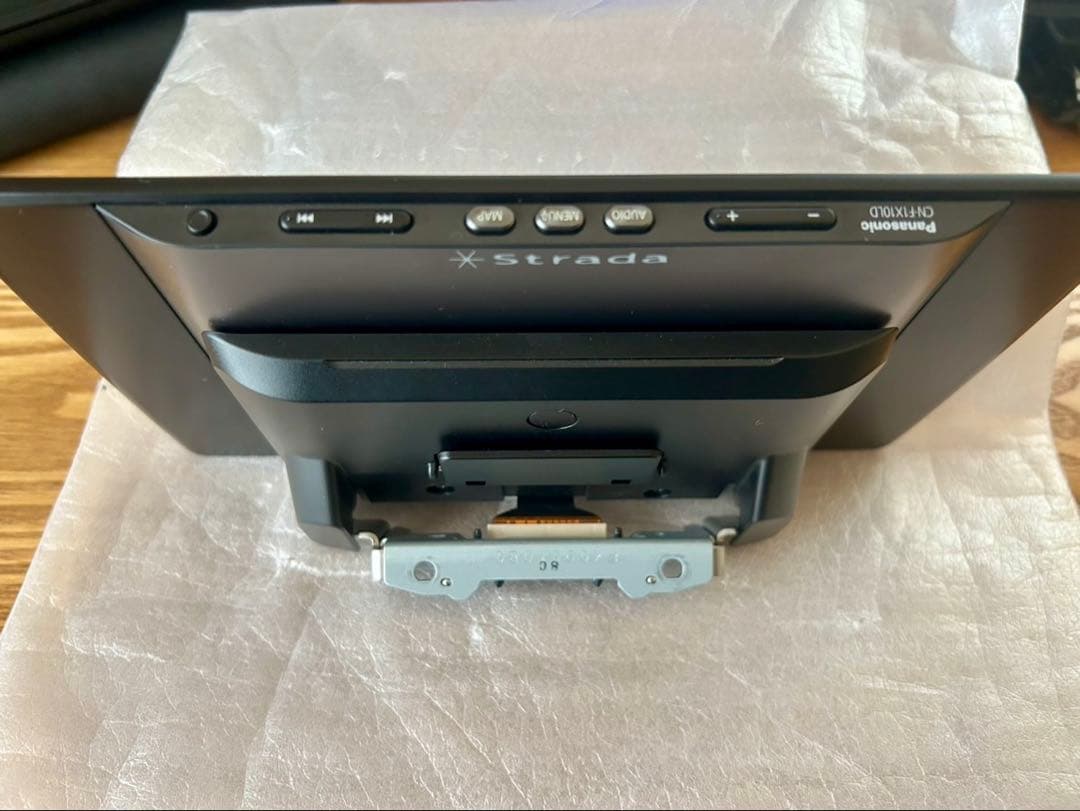 Panasonic CN-F1X10LD カーナビ　中古