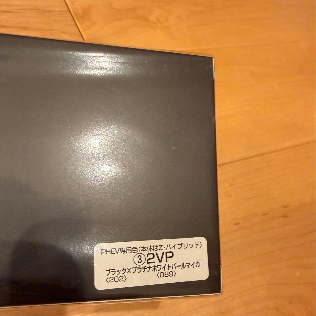 1/30 トヨタ　新型 RAV4 カラーサンプルミニカーPHEV バイトーン