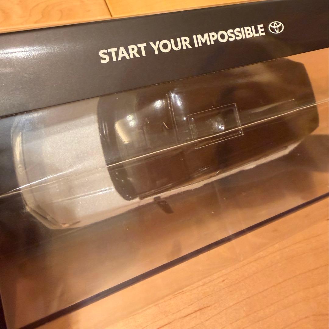 1/30 トヨタ　新型 RAV4 カラーサンプルミニカーPHEV バイトーン