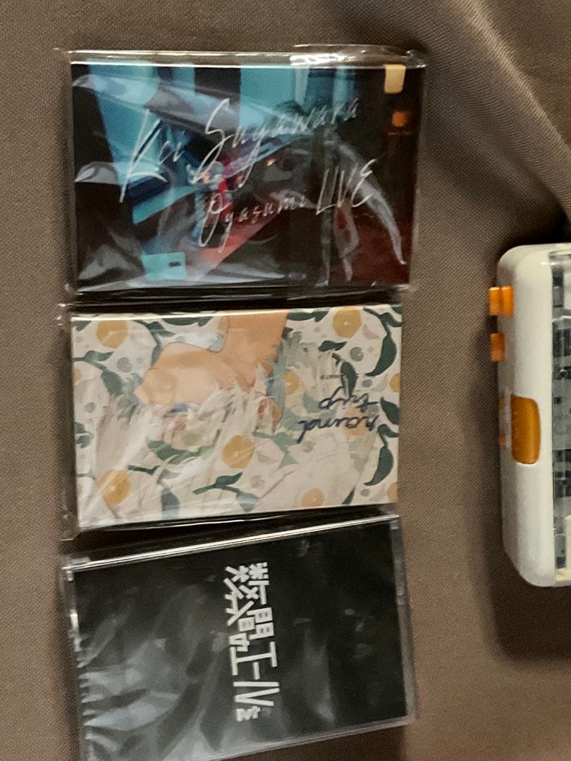 菅原圭さん　カセットプレーヤーとカセットテープセット