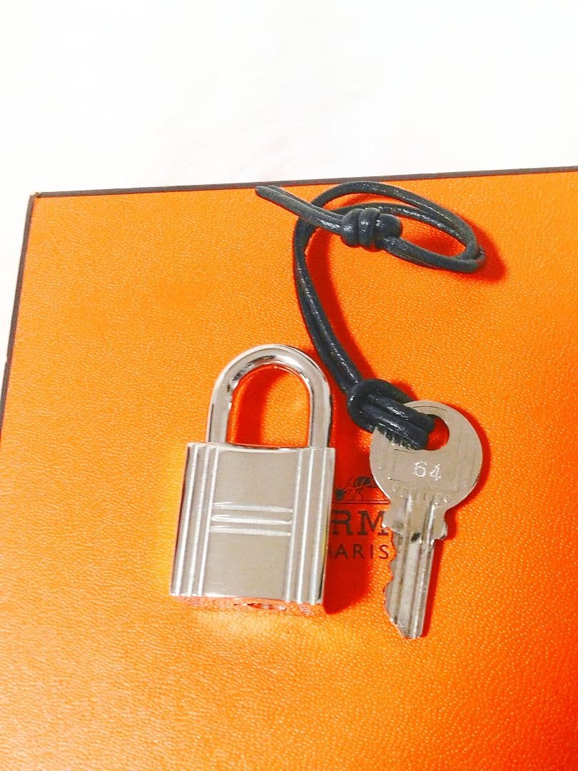 【美品】 HERMES エルメス カデナ南京錠パドロック　鍵1ケ