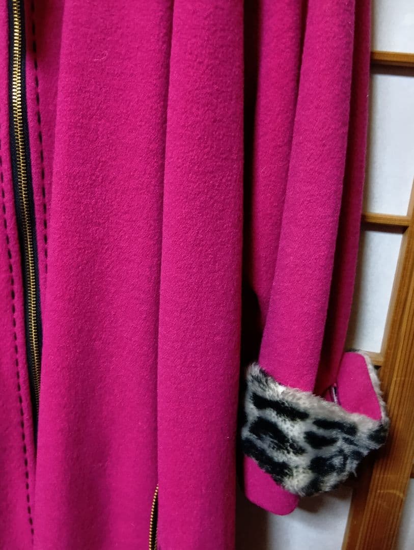 ★専用★伊太利屋　ピンク ロングコート ヒョウ柄襟