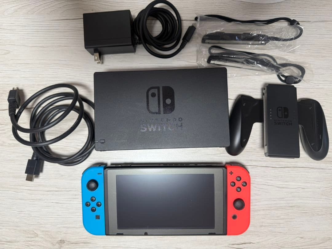 Nintendo Switch　ケース、コントローラー付き