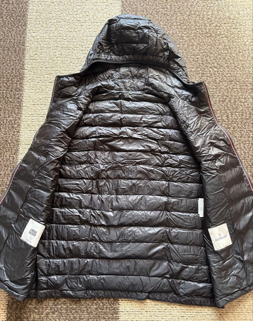 ⭐︎seromaruです⭐︎ モンクレールフード付き ダウンベスト