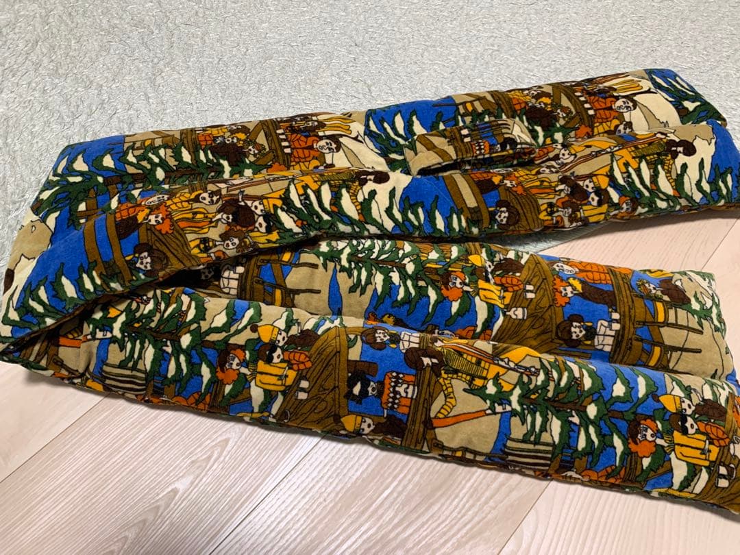 ⭐︎いさん専用⭐︎MONCLER ダウンマフラー　モンクレール　本物です⭐︎