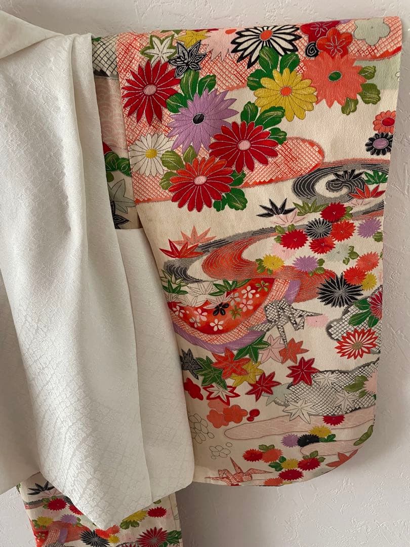 七五三　2歳　3歳　アンティークお着物セット　正絹白無地被布　ビーズバッグ