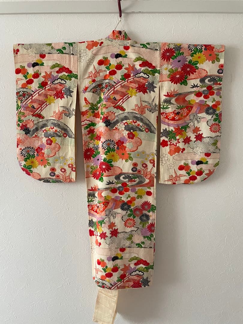 七五三　2歳　3歳　アンティークお着物セット　正絹白無地被布　ビーズバッグ