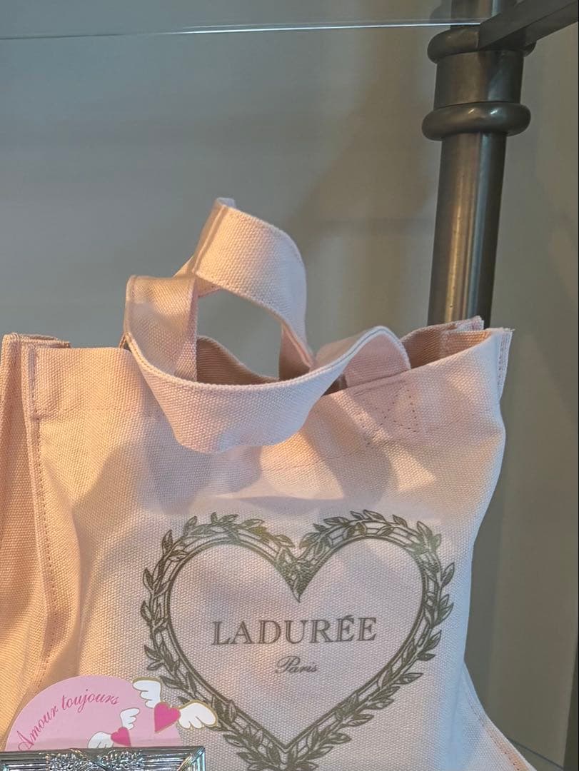 日本未発売ラデュレ LADUREE トートバッグ　パリ限定♡バレンタイン♡
