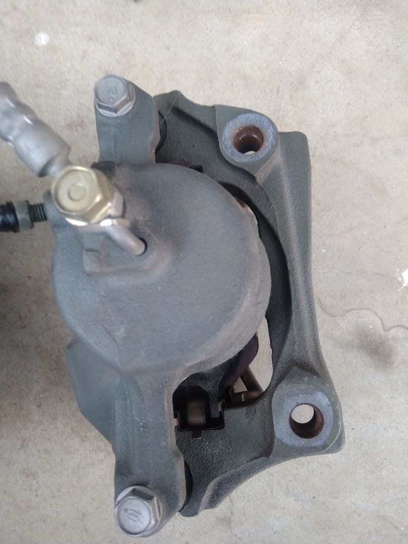 JZS171 後期ブレーキキャリパー ほぼ新品