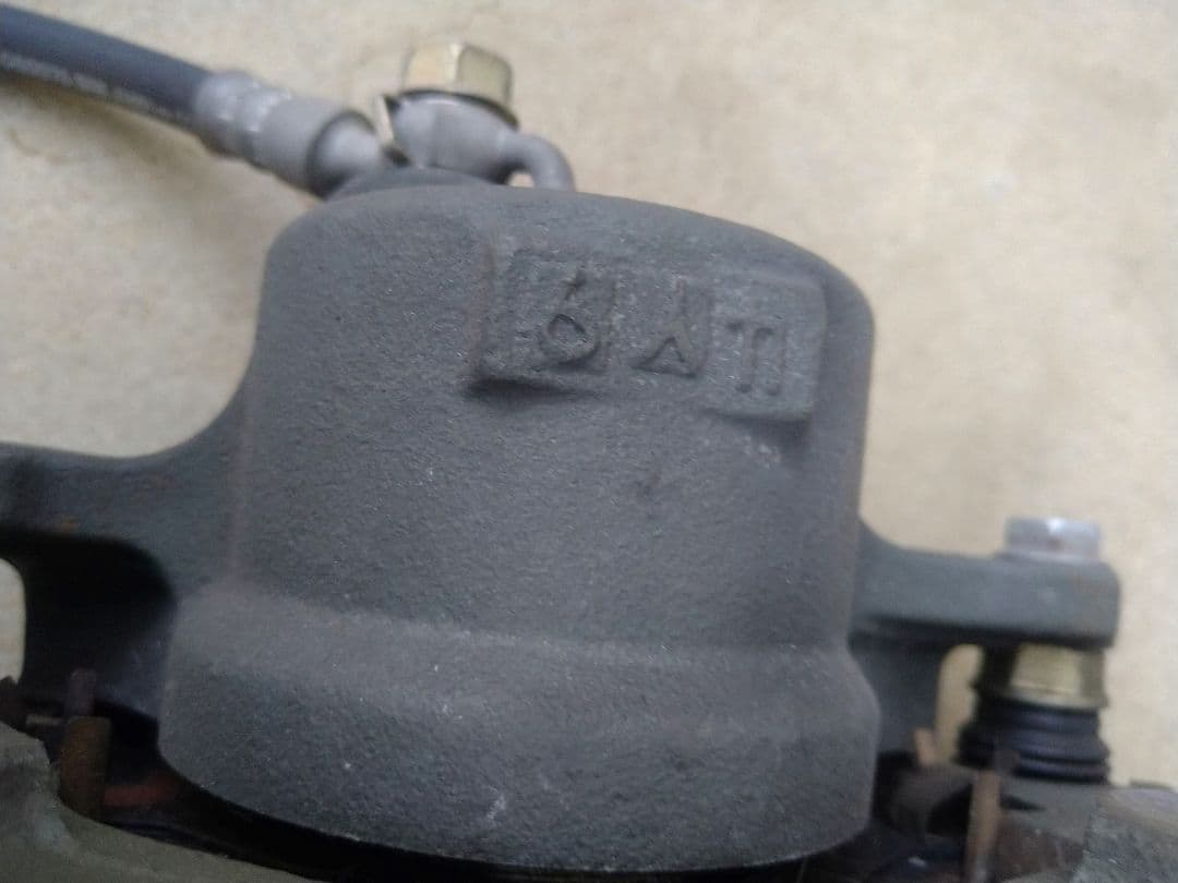 JZS171 後期ブレーキキャリパー ほぼ新品