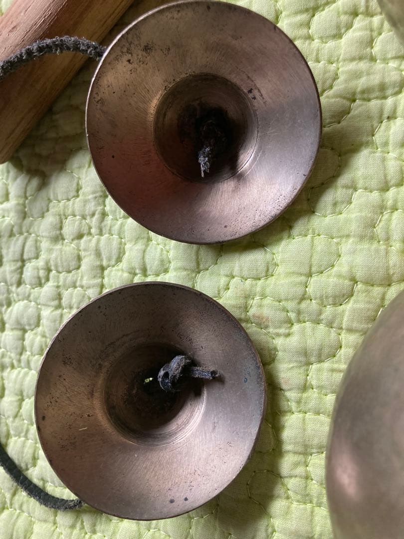 シンギングボウル2個とティンシャのセット