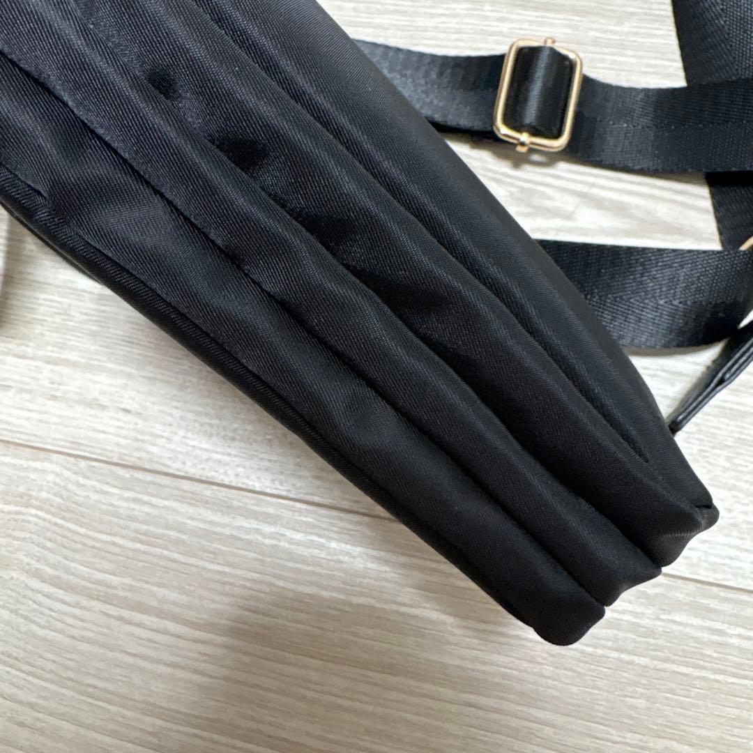 プラダ ノベルティ ショルダーバッグ