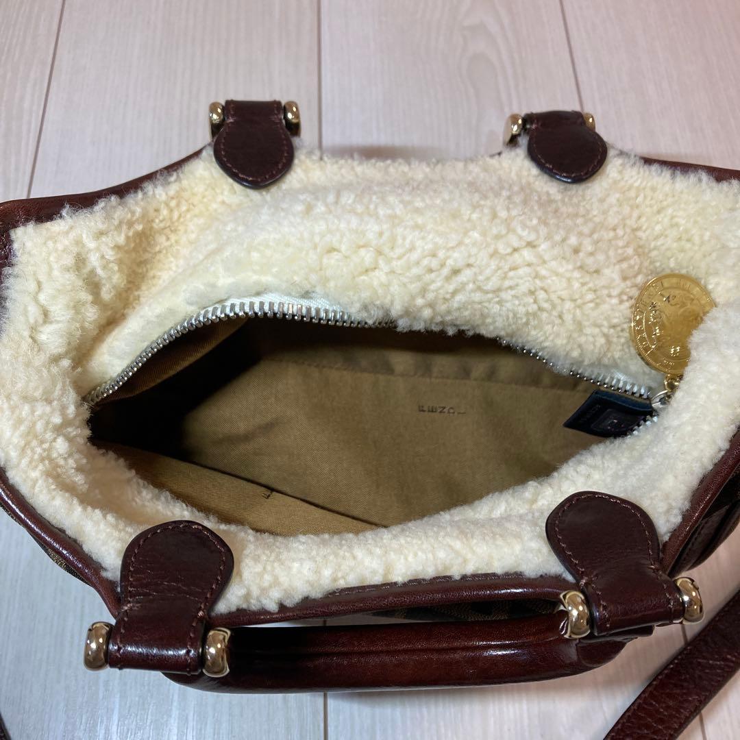 FENDI フェンディ バッグ ズッカ ムートン ショルダー 斜め掛け2WAY